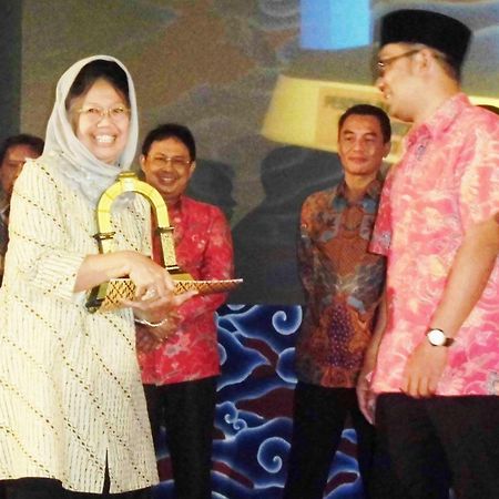 Rumah Tawa Hotel Syariah Бандунг Экстерьер фото