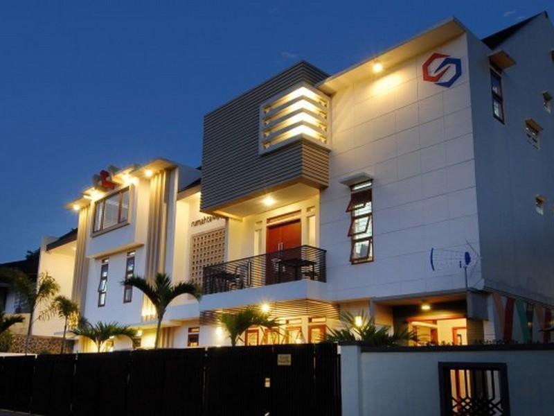 Rumah Tawa Hotel Syariah Бандунг Экстерьер фото