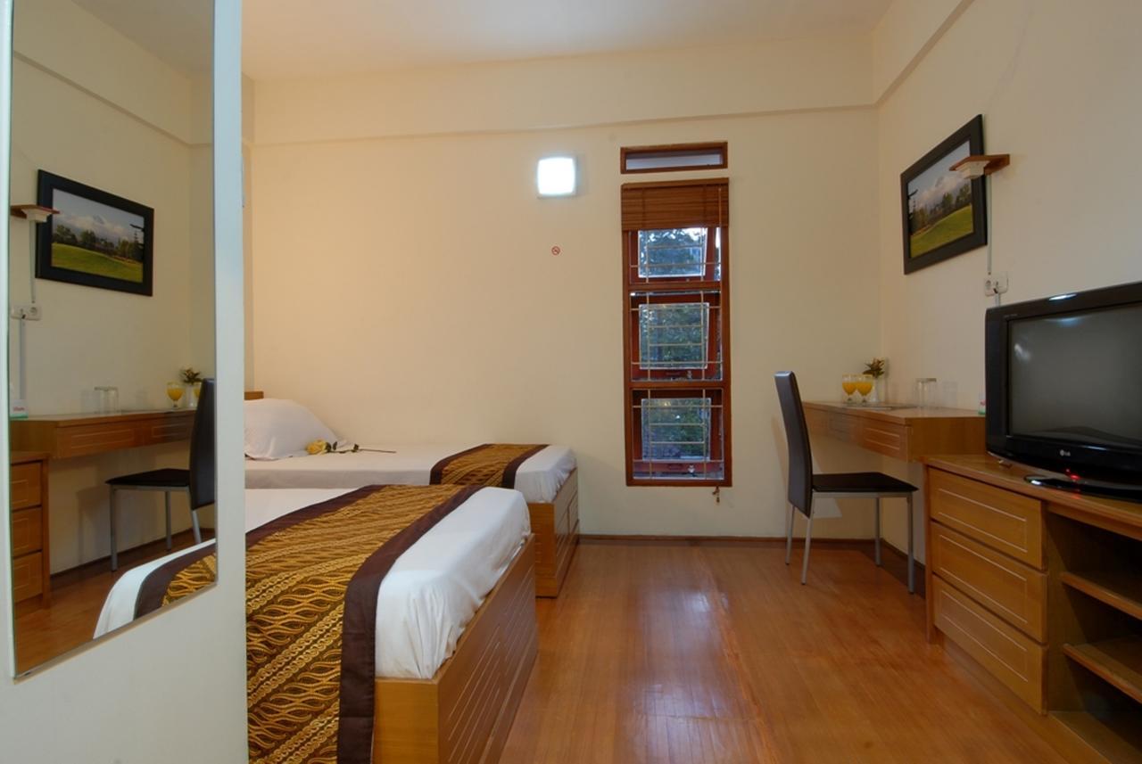 Rumah Tawa Hotel Syariah Бандунг Экстерьер фото